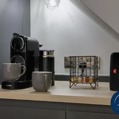 Beam End - Modern 2-bedroom Stone