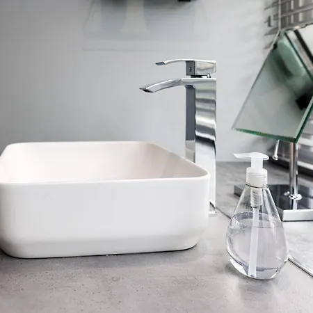 بيت للعطل Beam End - Modern 2-bedroom Stone