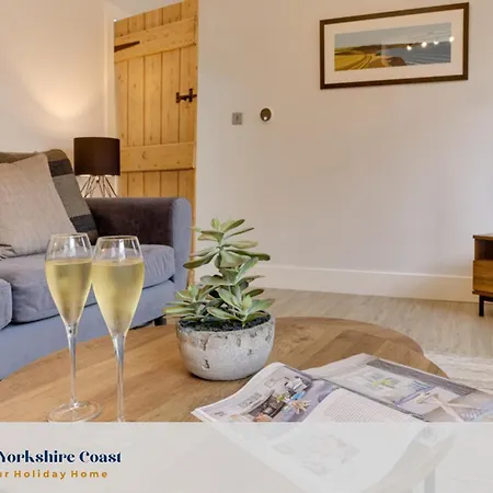 Nyaraló Beam End - Modern 2-bedroom Stone Snainton