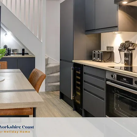 Beam End - Modern 2-bedroom Stone *