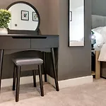 Beam End - Modern 2-bedroom Stone *